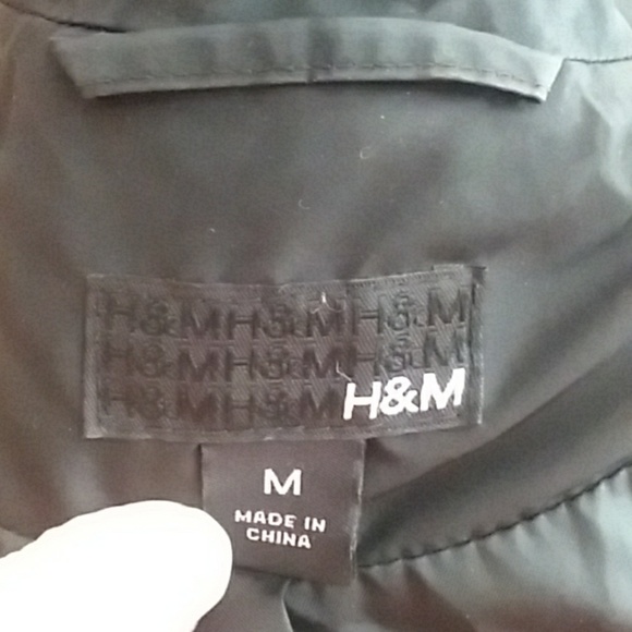 5 for $20! Black H&M vest - Picture 5 of 7